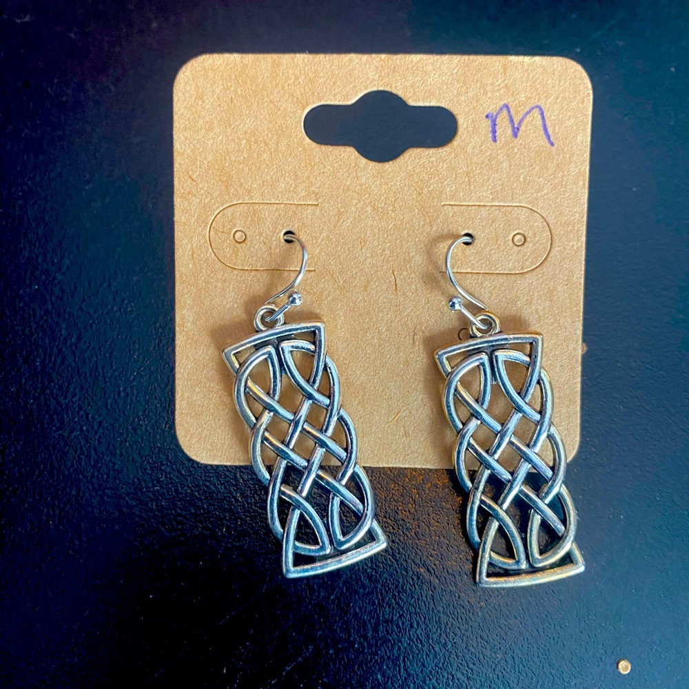 Earrings - new never worn